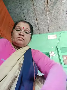 Manavi x online show from June 17, 8:04 am