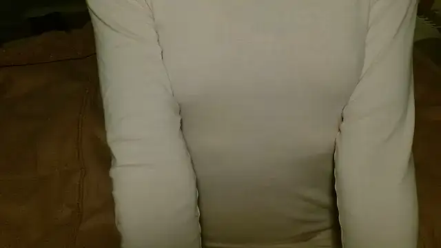 Snapshot of LorraineOSun chatting on October 14, 6:54 pm LorraineOSun online show from October 14, 6:54 pm