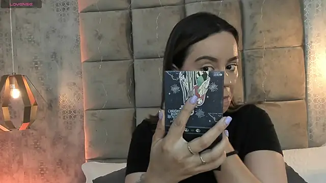 Sky Junne online show from February 21, 5:57 pm