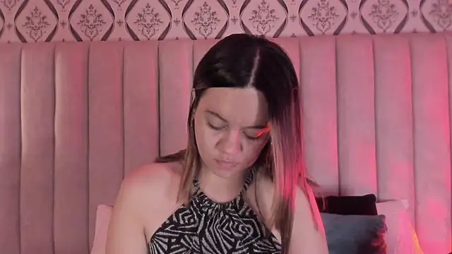 Sky Junne online show from February 25, 4:49 pm