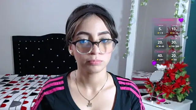 Snapshot of Coraline_Playful chatting on September 19, 7:13 pm Coraline Playful online show from September 19, 7:13 pm
