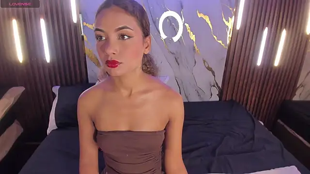 VictoriaDuart online show from June 13, 9:01 pm