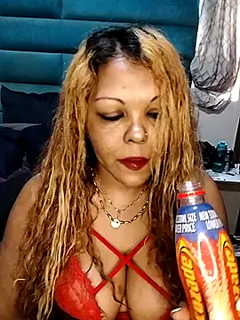 Snapshot of hemilynthomas2467 chatting on October 18, 7:44 am hemilynthomas2467 online show from October 18, 7:44 am