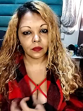 Snapshot of hemilynthomas2467 chatting on October 17, 7:33 am hemilynthomas2467 online show from October 17, 7:33 am