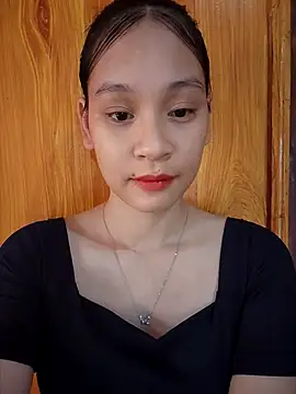 Snapshot of ChiecumBae chatting on October 4, 1:55 am ChiecumBae online show from October 4, 1:55 am