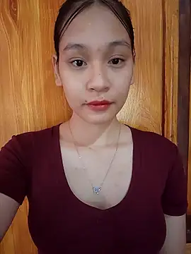 Snapshot of ChiecumBae chatting on October 10, 2:05 am ChiecumBae online show from October 10, 2:05 am
