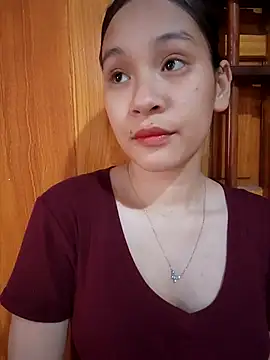 Snapshot of ChiecumBae chatting on October 2, 1:32 am ChiecumBae online show from October 2, 1:32 am