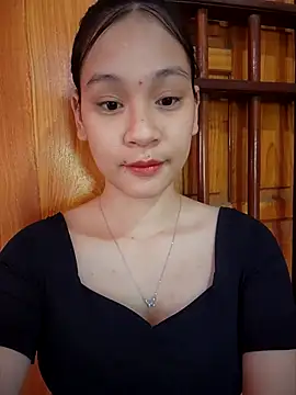 Snapshot of ChiecumBae chatting on October 9, 2:05 am ChiecumBae online show from October 9, 2:05 am