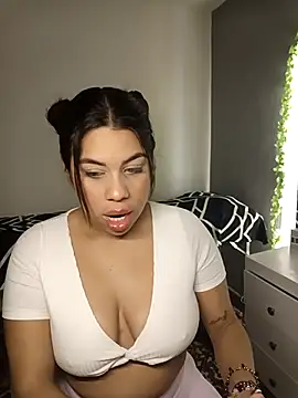 Snapshot of GabyMontenegro chatting on September 28, 10:42 am GabyMontenegro online show from September 28, 10:42 am