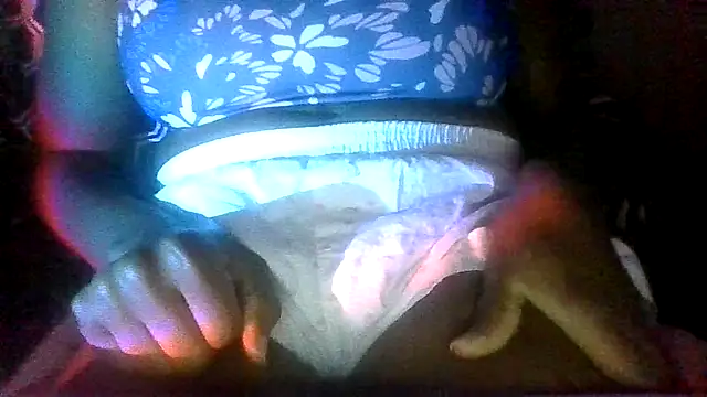 prettymaa online show from August 9, 4:29 am