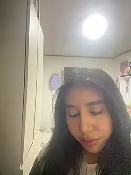 Sophie Dreamss online show from July 5, 9:37 am