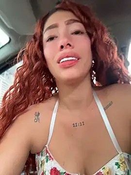 roxyrougee online show from June 15, 1:44 pm