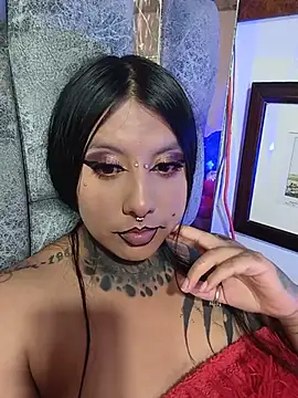 missashlyrosette online show from June 14, 4:35 am