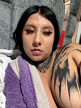 missashlyrosette online show from June 21, 12:58 am