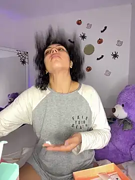 ViolettaMiller  online show from October 22, 1:16 pm