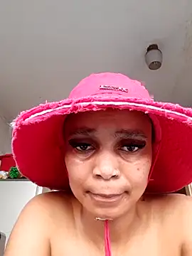 KaygeeQeen online show from October 10, 3:28 pm