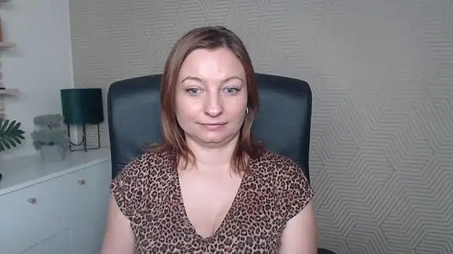 angelaSamt online show from November 24, 6:37 am