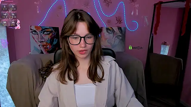 kitniss dreamy online show from June 11, 12:32 am