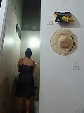 Amanda39 online show from July 19, 11:40 pm
