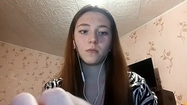 Sophiecuttie online show from September 19, 3:22 pm