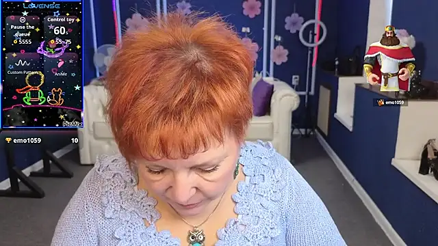 Snapshot of Kira_Kenett chatting on October 2, 6:29 am Kira Kenett online show from October 2, 6:29 am