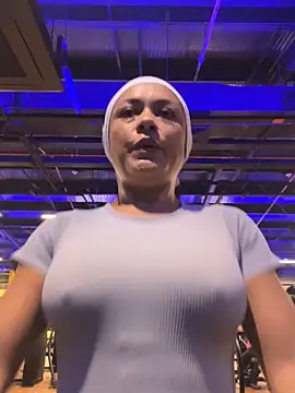 TiffanyyLam online show from November 4, 10:42 am