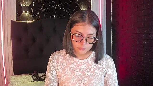 LolaXXXperience online show from December 1, 11:47 am