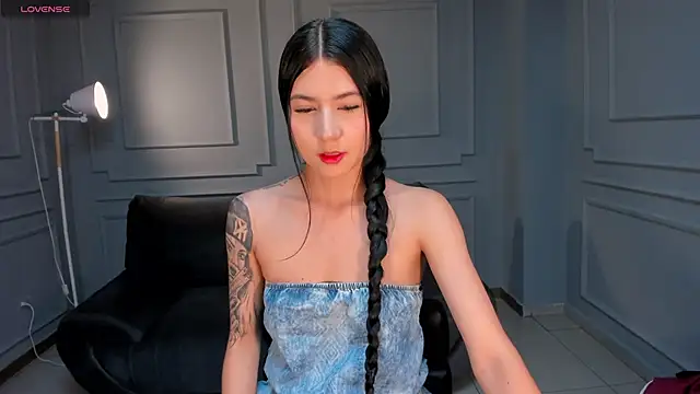 LaurentConnor online show from November 5, 3:34 am