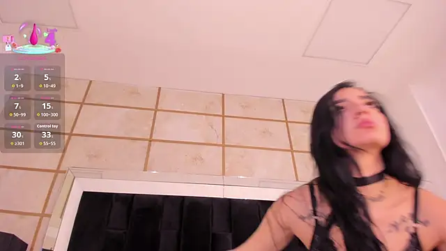 RoxyLior online show from March 12, 2:31 pm