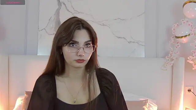 Snapshot of LeaMelone chatting on September 10, 7:25 pm LeaMelone online show from September 10, 7:25 pm