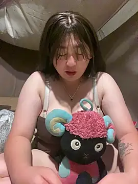 ha-cute online show from April 28, 11:36 am
