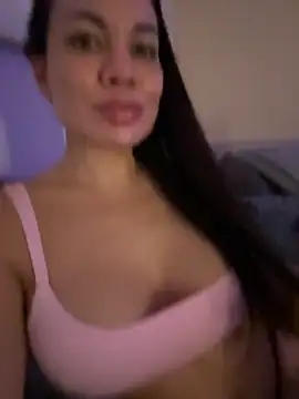 Snapshot of SweetMeiiii chatting on October 15, 8:22 pm SweetMeiiii online show from October 15, 8:22 pm