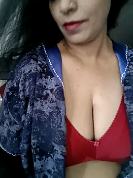 Deepa Sharma143 online show from May 2, 2:04 am