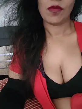 Deepa Sharma143 online show from June 6, 8:20 am