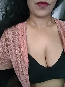 Deepa Sharma143 online show from July 5, 6:08 am