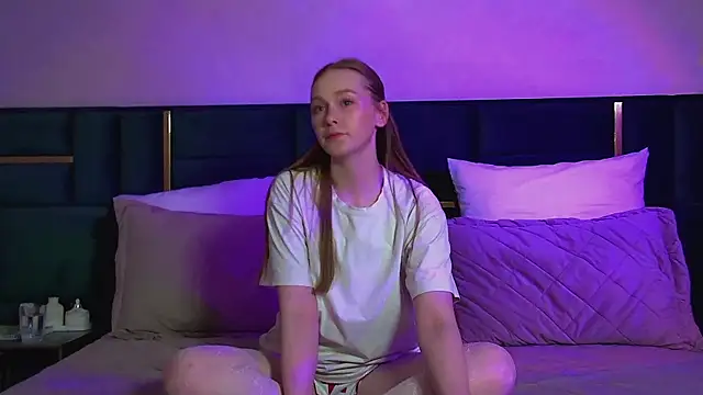 AgataFoxley online show from February 20, 6:31 pm