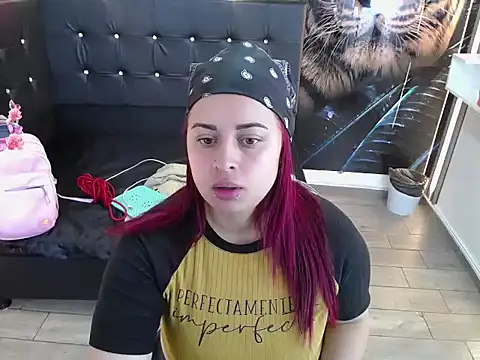 Snapshot of SkarlettArslan- chatting on September 18, 12:37 pm SkarlettArslan- online show from September 18, 12:37 pm