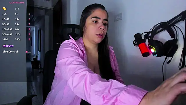 Snapshot of Ava_Muse chatting on October 30, 10:44 pm Ava Muse online show from October 30, 10:44 pm