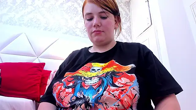 Sweet Lucianaa online show from January 5, 7:17 pm