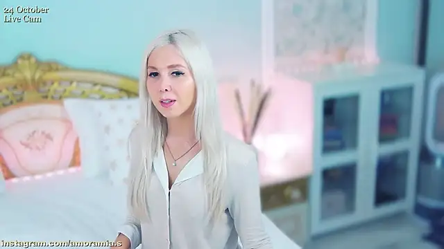 Amoramias online show from October 24, 7:21 pm