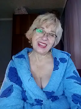 52MiaLove02 online show from January 15, 6:25 pm