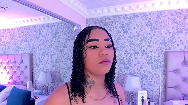 SkylerBloomm online show from July 30, 8:31 pm