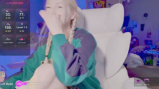 Talulaa online show from December 4, 8:31 pm