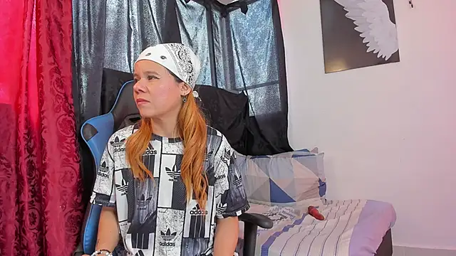 agatha walter  online show from October 5, 4:23 pm