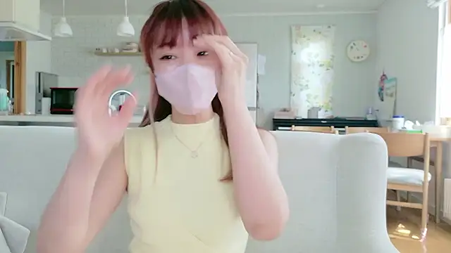 SUZU 1201 online show from May 3, 2:04 am