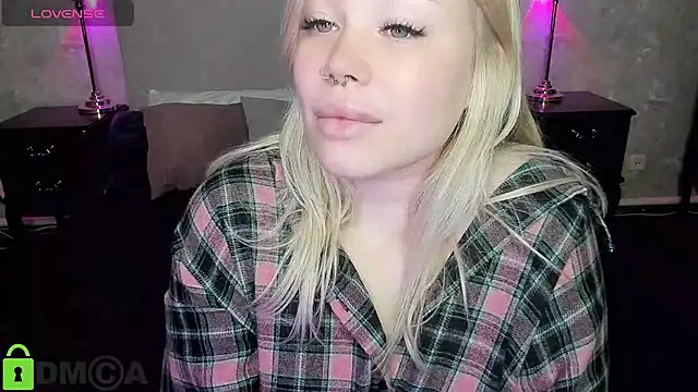 Diana Dream online show from October 3, 7:30 pm