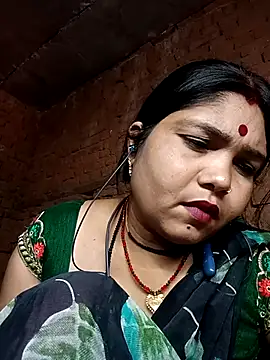 Snapshot of Priya_tyagi chatting on October 2, 9:14 am Priya tyagi online show from October 2, 9:14 am