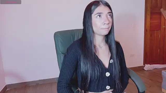 Snapshot of Aurora_jones11 chatting on October 22, 3:55 am Aurora jones11 online show from October 22, 3:55 am