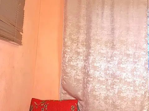 Melanin2002 online show from October 20, 3:59 pm