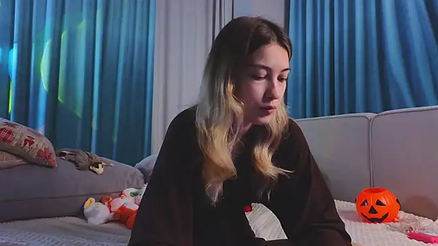 AngelicRice online show from October 18, 12:19 pm